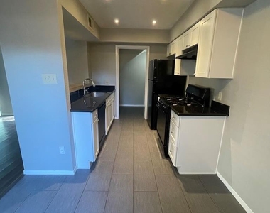 6003 Cougar Dr - Photo Thumbnail 16
