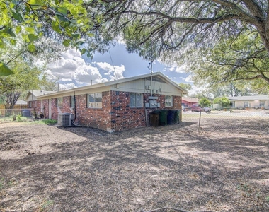 5006 Brighton Rd - Photo Thumbnail 16