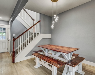 1010 Rundberg Ln - Photo Thumbnail 6