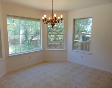 805 Barton Creek Dr - Photo Thumbnail 7