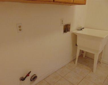 805 Barton Creek Dr - Photo Thumbnail 16