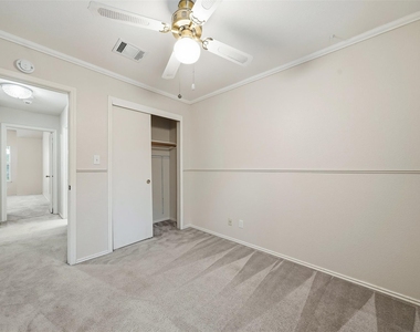 1811 Southwestern Trl - Photo Thumbnail 19