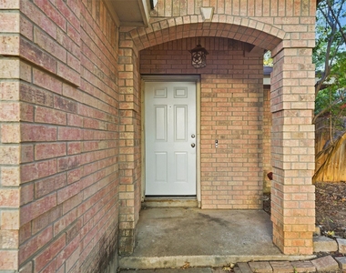 1811 Southwestern Trl - Photo Thumbnail 6