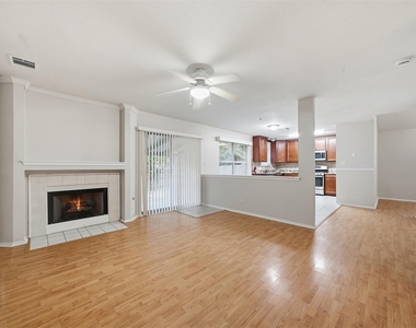 1811 Southwestern Trl - Photo Thumbnail 2