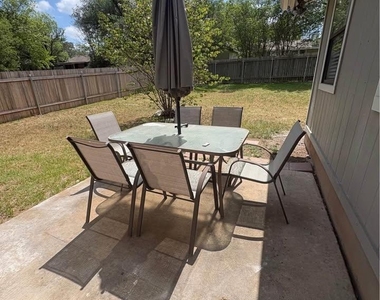 4009 Hillside Dr - Photo Thumbnail 10