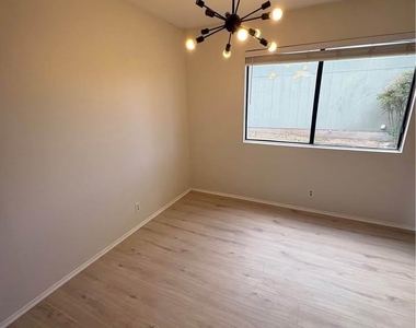 4009 Hillside Dr - Photo Thumbnail 5
