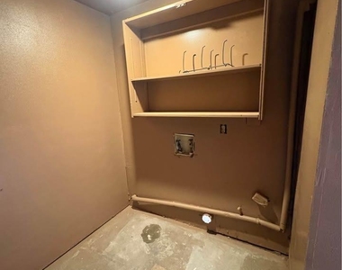 4009 Hillside Dr - Photo Thumbnail 20