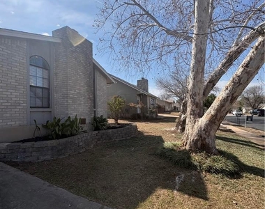 4009 Hillside Dr - Photo Thumbnail 1