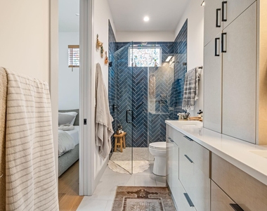 2507 Audubon Pl - Photo Thumbnail 10