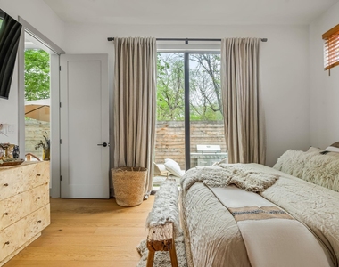 2507 Audubon Pl - Photo Thumbnail 8