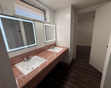 3304 Red River St - Photo Thumbnail 10