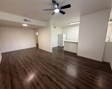 3304 Red River St - Photo Thumbnail 1
