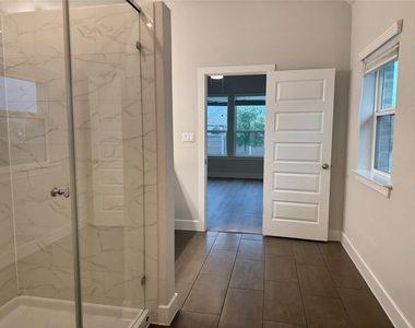 509 Three Feathers Ct - Photo Thumbnail 9