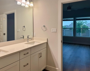 509 Three Feathers Ct - Photo Thumbnail 5