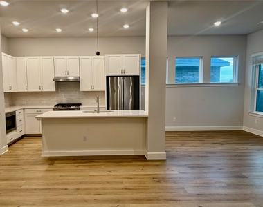509 Three Feathers Ct - Photo Thumbnail 23