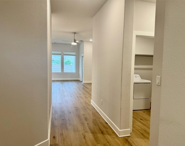 509 Three Feathers Ct - Photo Thumbnail 14