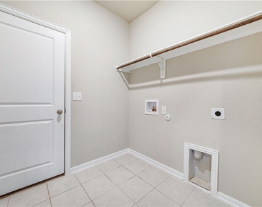 17308 Arcata Ave - Photo Thumbnail 21