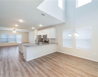 17308 Arcata Ave - Photo Thumbnail 6