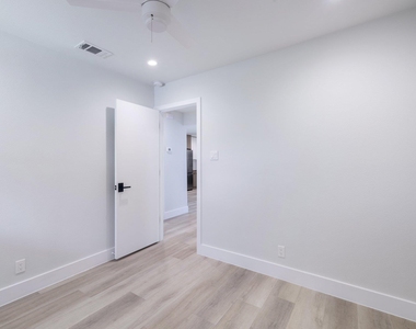 5304 Saint Georges Grn - Photo Thumbnail 15