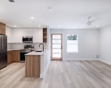 5304 Saint Georges Grn - Photo Thumbnail 3