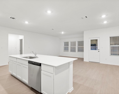 161 Keefer - Photo Thumbnail 10