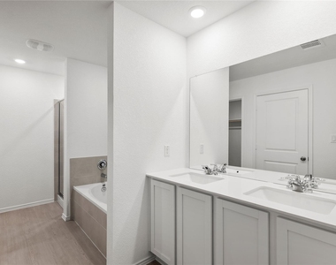 161 Keefer - Photo Thumbnail 26