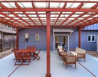 900 Capitol Ct - Photo Thumbnail 37
