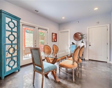 900 Capitol Ct - Photo Thumbnail 12