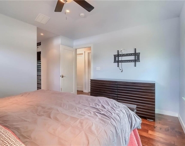 900 Capitol Ct - Photo Thumbnail 25