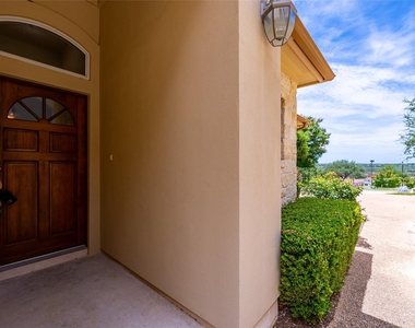 1305 Delsie Dr - Photo Thumbnail 3