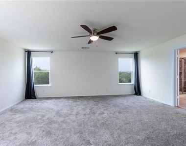 316 Los Cobos Ln - Photo Thumbnail 3