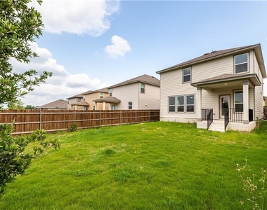316 Los Cobos Ln - Photo Thumbnail 4