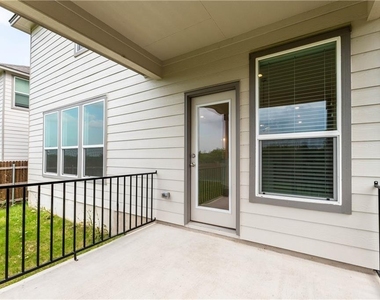 316 Los Cobos Ln - Photo Thumbnail 24