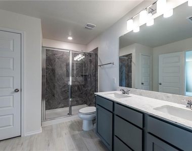 316 Los Cobos Ln - Photo Thumbnail 15