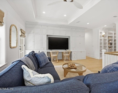 35 Jefferson Avenue - Photo Thumbnail 16