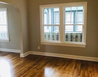 439 W 25th Street - Photo Thumbnail 13