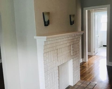 439 W 25th Street - Photo Thumbnail 11