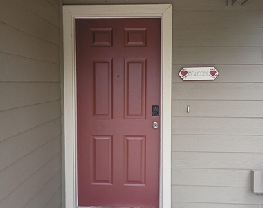10102 Geni Hill Circle S - Photo Thumbnail 3