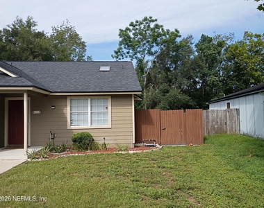 10102 Geni Hill Circle S - Photo Thumbnail 2
