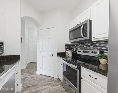7990 Baymeadows Road - Photo Thumbnail 6