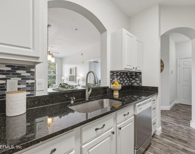 7990 Baymeadows Road - Photo Thumbnail 7