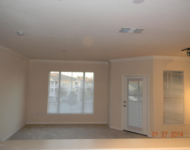 8290 Gate Parkway W - Photo Thumbnail 10