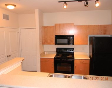 8290 Gate Parkway W - Photo Thumbnail 11
