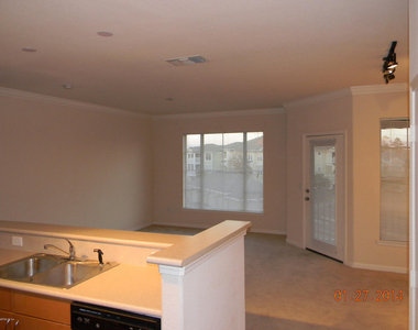 8290 Gate Parkway W - Photo Thumbnail 5