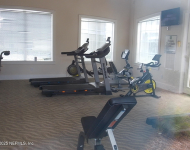 8290 Gate Parkway W - Photo Thumbnail 18