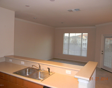 8290 Gate Parkway W - Photo Thumbnail 9