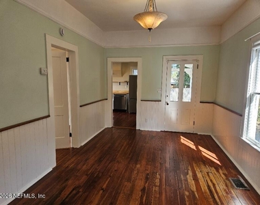 816 Oak Street - Photo Thumbnail 4