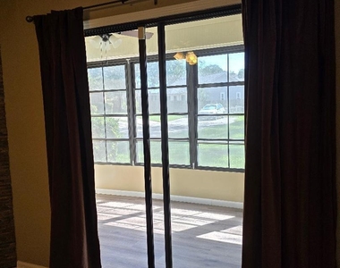 85 Debarry Avenue - Photo Thumbnail 6