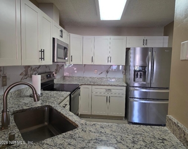 85 Debarry Avenue - Photo Thumbnail 1