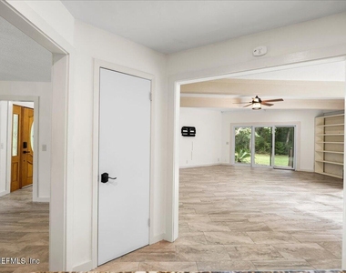 2421 Dogwood Lane - Photo Thumbnail 10